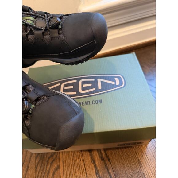 Keen Targhee Mid Waterproof Hiking Shoes Black Green Kids Size 1 NIB NEW $80 - Picture 13 of 16